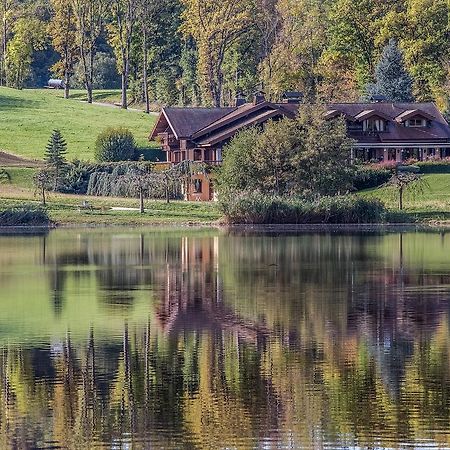 L'Ancolie "Chalet Du Lac" Hotel Cruseilles Ngoại thất bức ảnh