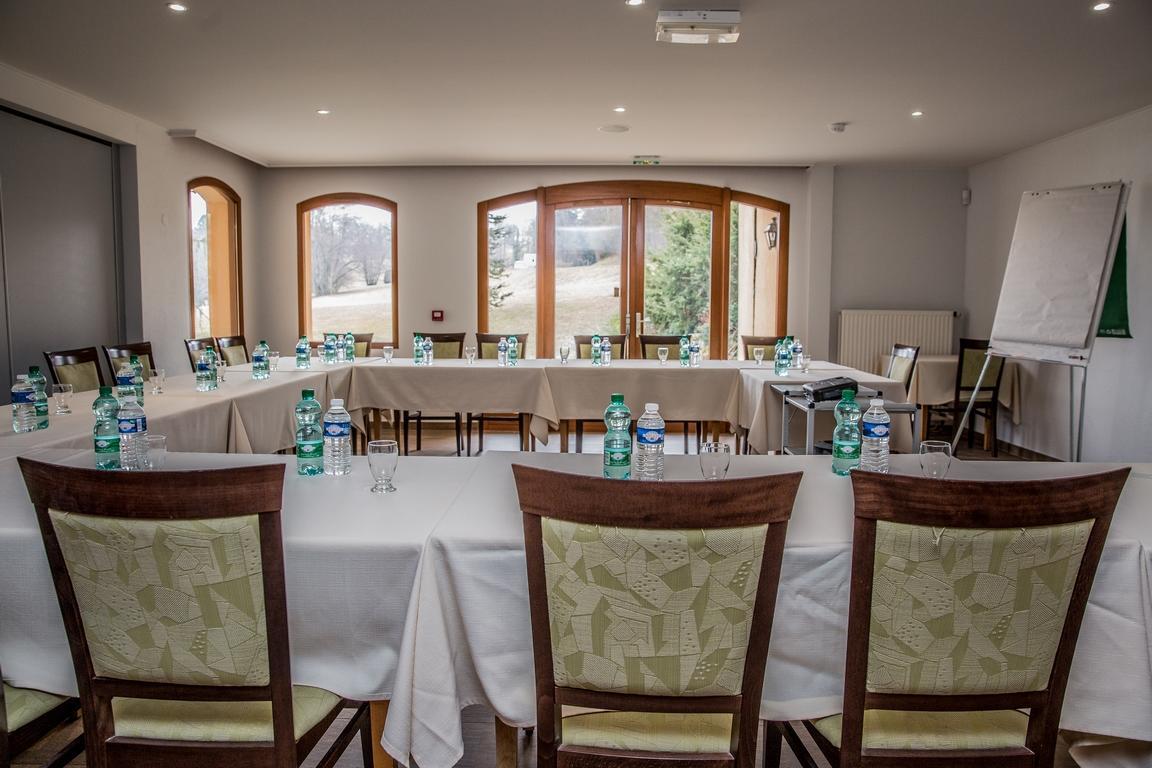L'Ancolie "Chalet Du Lac" Hotel Cruseilles Ngoại thất bức ảnh