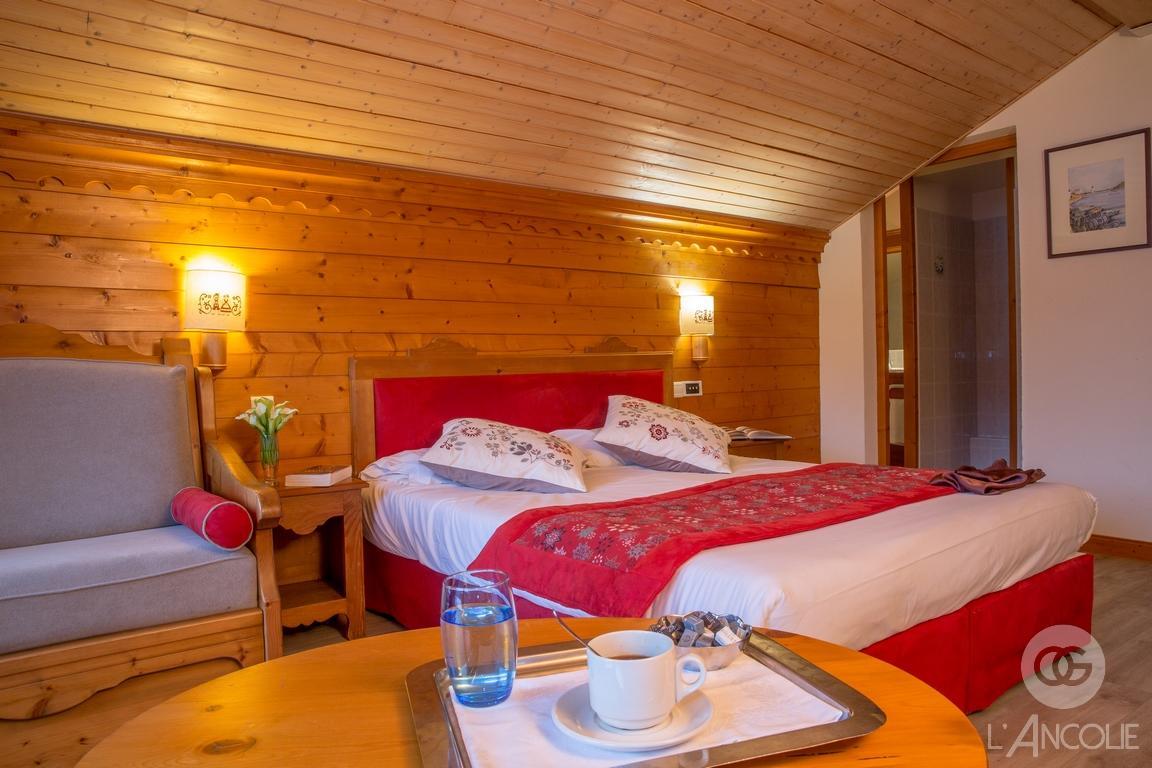 L'Ancolie "Chalet Du Lac" Hotel Cruseilles Ngoại thất bức ảnh